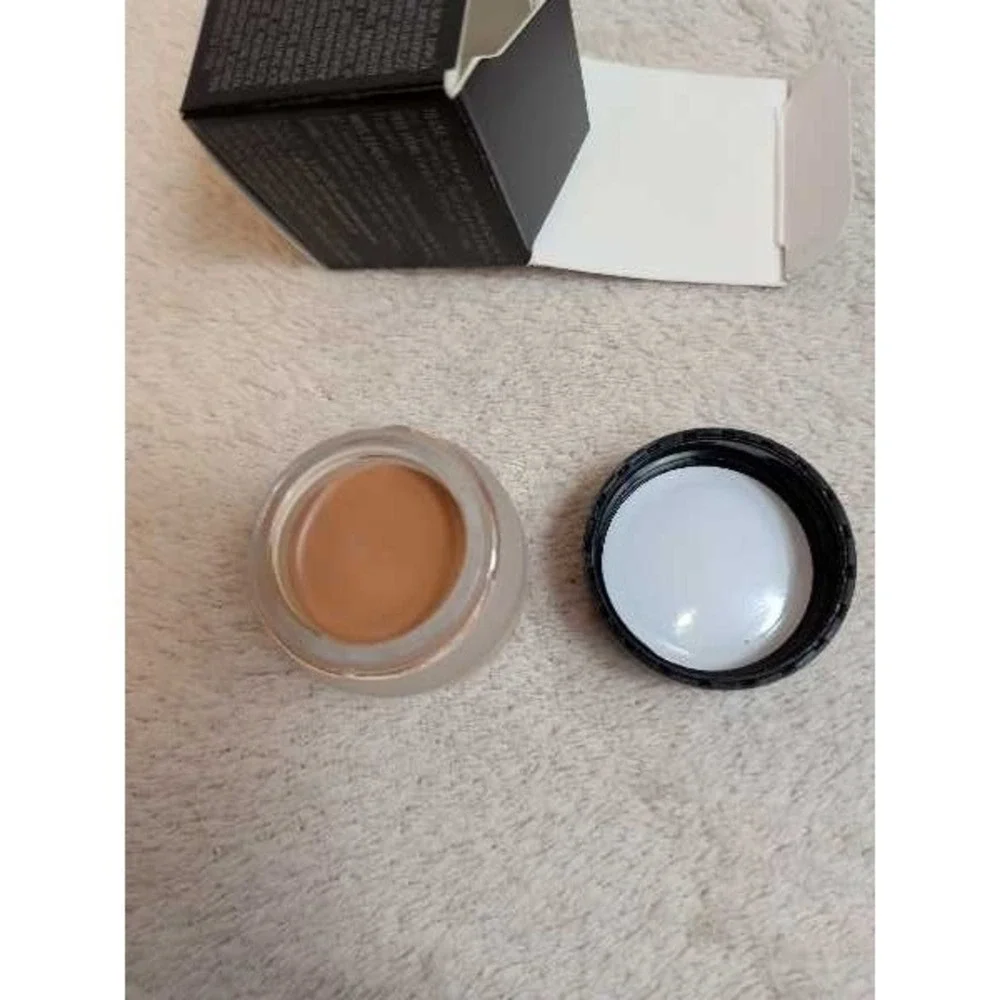 Avon Fmg Cashmere Cream Concealer Medium Tan Warm 04 6g New